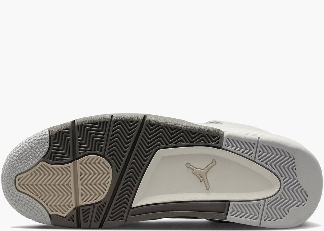 AIR JORDAN 4 RETRO SE CRAFT PHOTON DUST