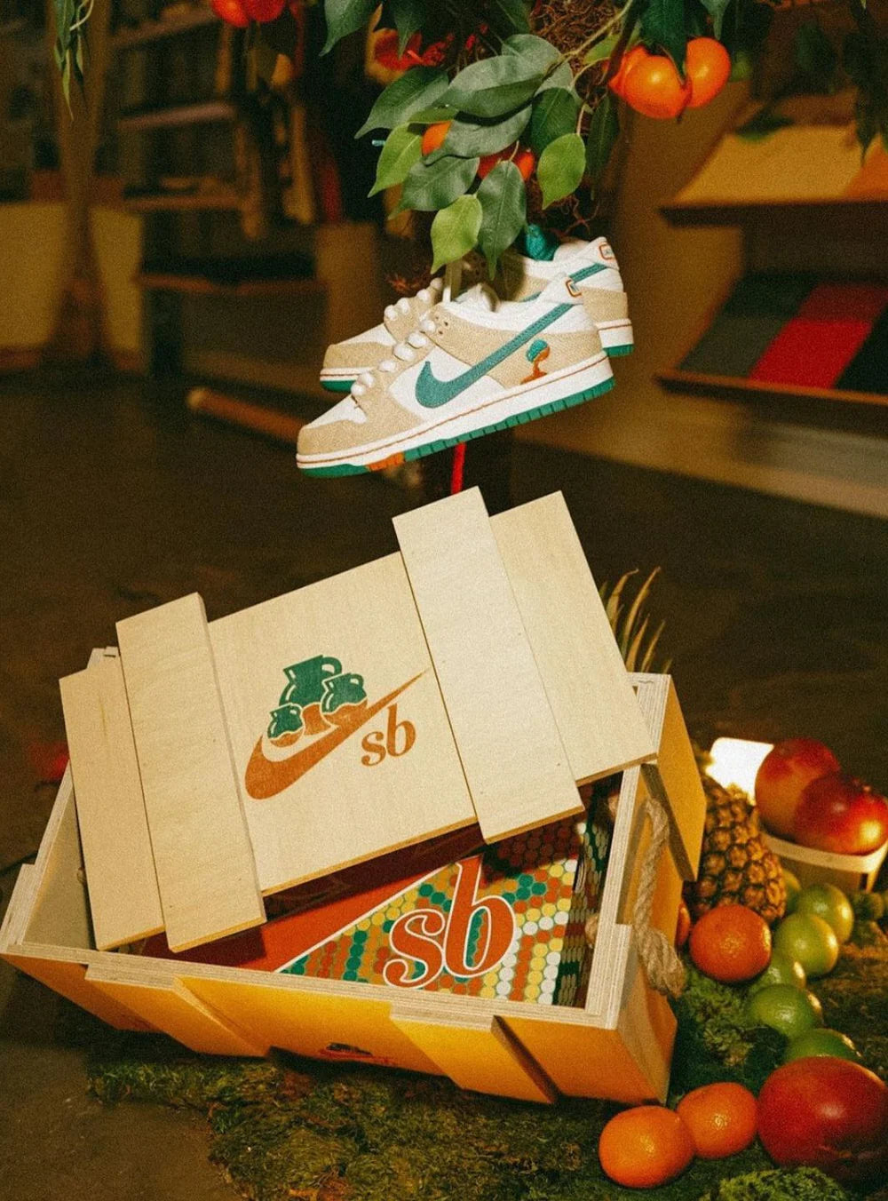 NIKE SB DUNK LOW JARRITOS