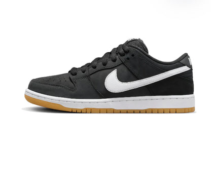 NIKE DUNK SB LOW "BLACK E WHITE"