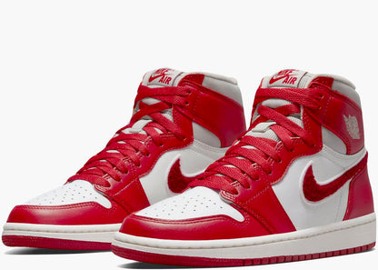 AIR JORDAN 1 RETRO HIGH OG VARSITY RED (W)
