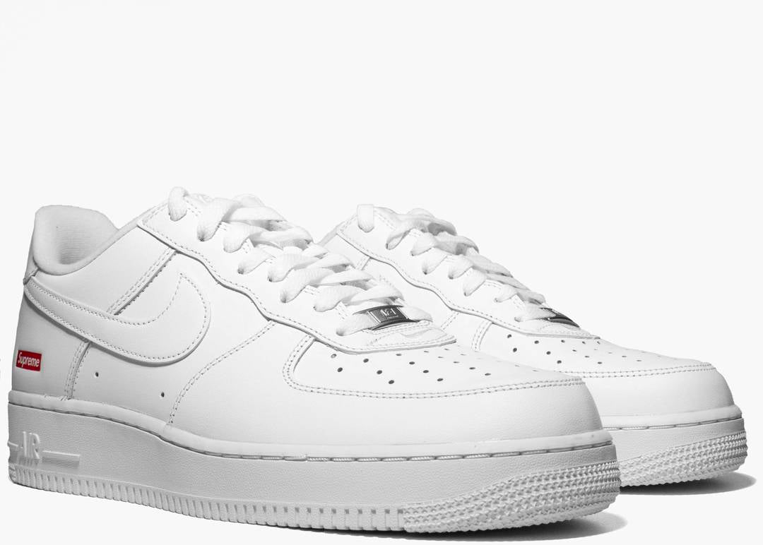 NIKE AIR FORCE 1 LOW SUPREME WHITE