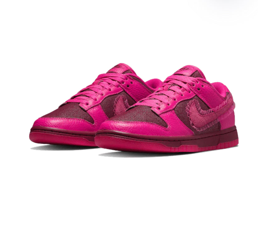 NIKE DUNK LOW VALENTINE'S DAY 2022 (W) - Droplist Reggioemilia