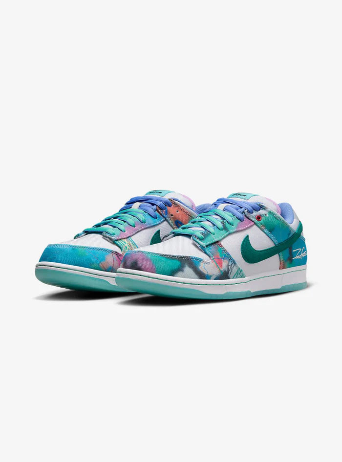 NIKE SB DUNK LOW FUTURA LABORATORIES BLEACHED AQUA